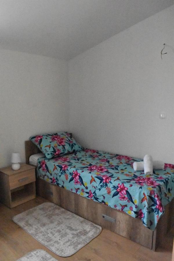 Apartmani Skorpion Kaštela Kültér fotó